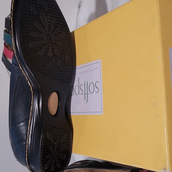 Softspots woman sandals. - Picture 3 of 9